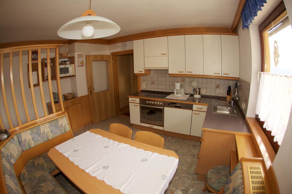 Appartamento Haus Stoeffler Reisach Camera foto